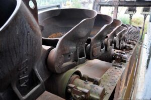 DSC_1722w The Buckets