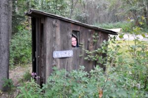 DSC_1771w Ye olde outhouse!