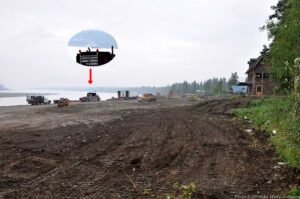 DSC_1809w The clean-up in progress.